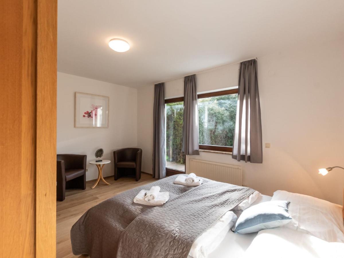 Apartment Alpenchalets - Zse204 By Interhome Zell am See Exterior photo